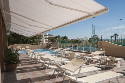 ke-retractable-awnings